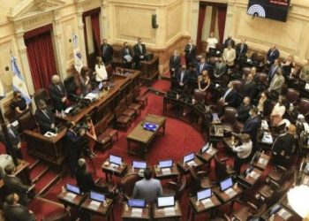 Todo listo en el Senado para celebrar la sesión preparatoria y siguen las negociaciones en comisiones