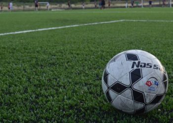 Tragedia en Córdoba: un hombre murió tras golpearse la cabeza en un partido de fútbol