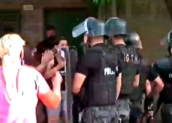 Una joven de 14 años llamó a la Policía mientras era víctima de una violación: la rescataron