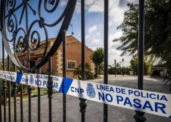 El caso que estremece al mundo: Un chico de 15 años  mató a sus padres y a su hermano al discutir por malas notas