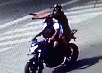 Un muerto y un herido en un ataque a balazos desde una moto en Rosario