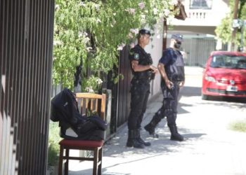 Alumna denunció que tres compañeros planeaban violarla, torturarla y tirarla en una zanja