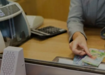 Bancarios acuerdan un adelanto en marzo a cuenta de las paritarias