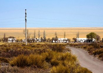 Instalarán energía eléctrica a una escuela de frontera que no contaba con ese servicio