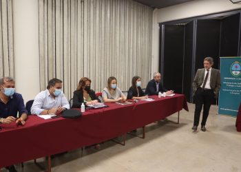 Día clave: se define si el Gobierno acuerda con el SUTE y Ampros