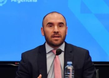 Guzmán reconoció que el acuerdo con el FMI podría ser revisado por la guerra en Ucrania