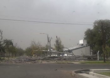 Suspensión de clases, destrozos e inconvenientes por las ráfagas de viento que azotan al sur provincial