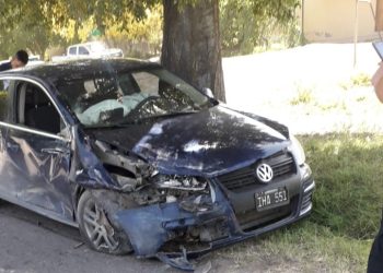 Dos mujeres resultaron lesionadasen un choque en Cañada Seca