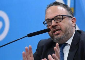 Kulfas amenazó a las empresas con aplicar la Ley de Abastecimiento