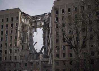 Moscú se enfoca en Donbás y Mariupol