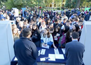 Ayer se desarrolló una nueva Expo Oferta Educativa en Plaza San Martín