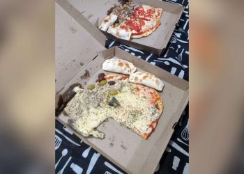 Pidió pizzas a domicilio, le faltaban porciones y desde el local acusaron al delivery: “Tal vez se las comió el cadete”