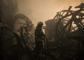 Rusia atacó una base militar cerca de la frontera con Polonia y hubo 35 muertos