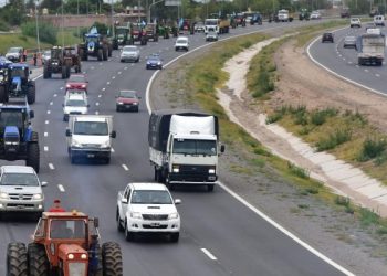 «Tractorazo» en Córdoba en protesta por la suba de retenciones