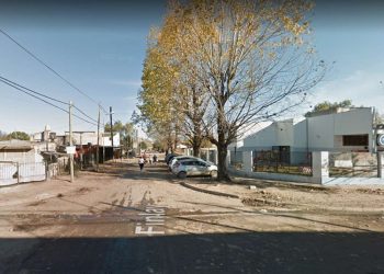 Una mujer policía mató de un tiro a un ladrón que quiso robarle