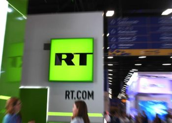YouTube suspende la monetización de contenidos para algunas cadenas rusas, como la estatal RT