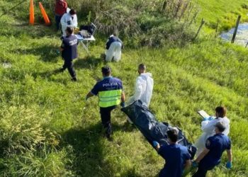 Escalofriante: hallaron sin vida el cuerpo de un hombre amordazado y envuelto en una frazada dentro de una zanja