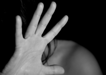 Brutal: intentó matar con un destornillador a su ex pareja y a la madre de ella