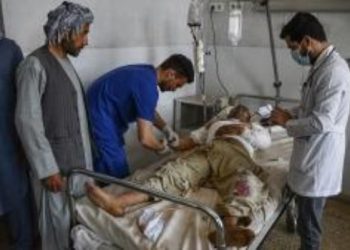 Al menos 10 muertos en un ataque a una mezquita chiita de Afganistán reivindicado por Estado Islámico