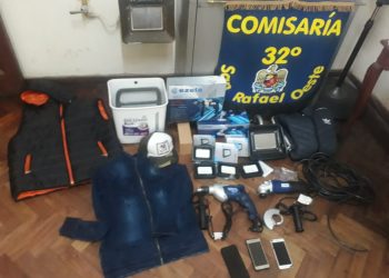 Intentaban estafar en un negocio de la zona céntrica y los detuvieron