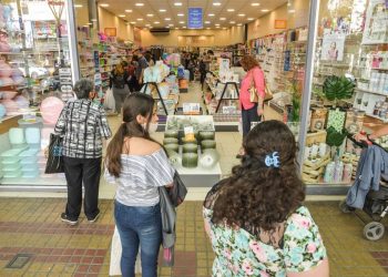 Dieron a conocer el horario de atención del comercio durante el fin de semana