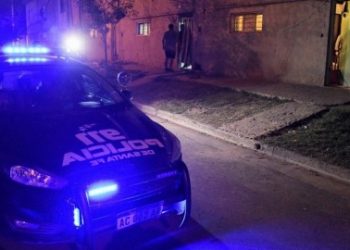 Fue a buscar el celular que olvidó en el auto y lo remataron de tres balazos en la cabeza