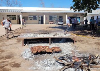 La escuela “Francisco García” de Las Malvinas realizó su tradicional “almuerzo carneo”