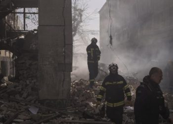 Ucrania insiste en el pedido de armas ante un nuevo ataque de Rusia a una fábrica militar en Kiev