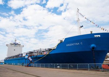 “La marina mercante argentina tiene que ser reconstruída desde cero”