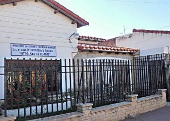 La Escuela de Sordos celebró 49 años de existencia y sigue reclamando por su edificio