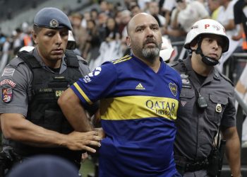Multaron a Boca Juniors por 30 mil dólares por el alvearense que hizo gestos racistas en Brasil