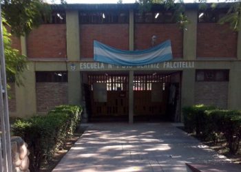 Cayó una celadora acusada de facilitar los abusos de una alumna en un colegio de Ciudad Mendoza