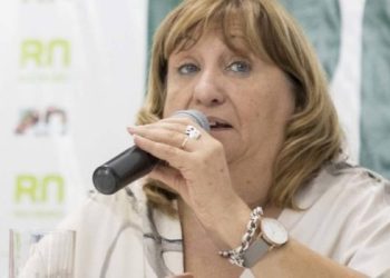 Echaron a la ministra de Educación de Río Negro que había propuesto eliminar boletines