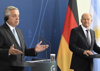 El Gobierno amenaza con echar a los funcionarios que rechacen los nuevos cuadros tarifarios