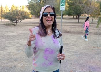 Estudiaba Trabajo Social y se quedó ciega, pero logró recibirse