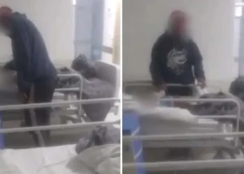 Indignante: Golpeó a un nene de dos años, hijo de su pareja, que estaba internado en el hospital (video)