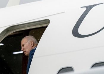 Guerra en Ucrania: Biden anuncia nueva ayuda militar para contener la invasión rusa