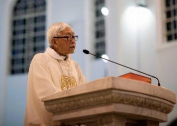 Hong Kong libera bajo fianza al cardenal católico Joseph Zen