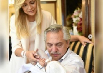 Insólito: Alberto Fernández usó dinero público para comprarle mamaderas a Francisco