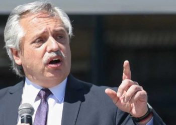 Luego de amenazar con una reunión paralela, el Presidente le agrega suspenso a su presencia en la Cumbre de la Celac