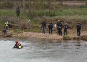Macabros detalles en el caso del cadáver baleado que apareció atado y flotando en un río