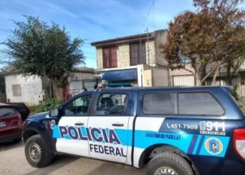 Una mujer tenía cautiva a una adolescente y la obligaba a tener relaciones por dinero con hombres que captaba en redes