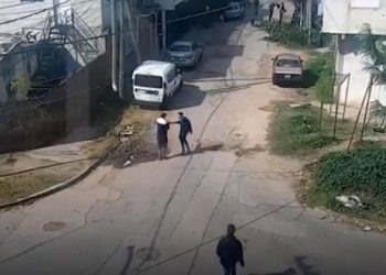 Policía robó $280 con su arma reglamentaria y quedó detenido