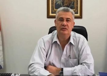 Sicarios le pegaron 7 balazos a un intendente de Paraguay­