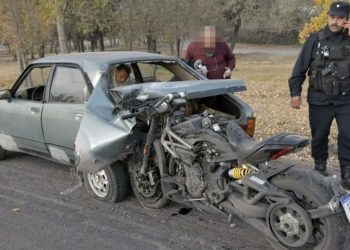 «Sólo pienso en rezar por ella»: habló el conductor embestido por la moto en la que iba Giuliana