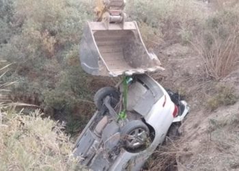 Tragedia en San Juan: encontraron a una pareja muerta en un auto sumergido en un desagüe