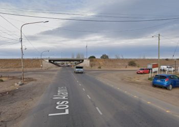 Un hombre murió y su hijo quedó lesionado por un vuelco en Maipú