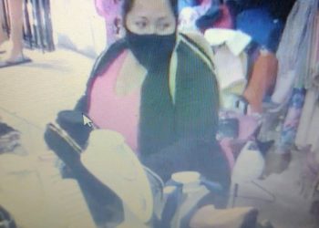 Una “mechera” quedó captadapor las cámaras de una tienda