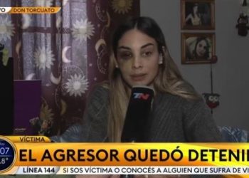 Una policía denunció que fue golpeada, amenazada y encerrada por su expareja