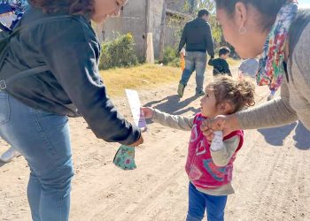 Tienen apenas 3 años  y generan «conciencia» sobre el cuidado de los animales en su barrio